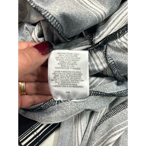 Candie’s Jumper Jumpsuit Romper Womans Black‎ White Stripe Sz M Palazzo Boho - Picture 13 of 14